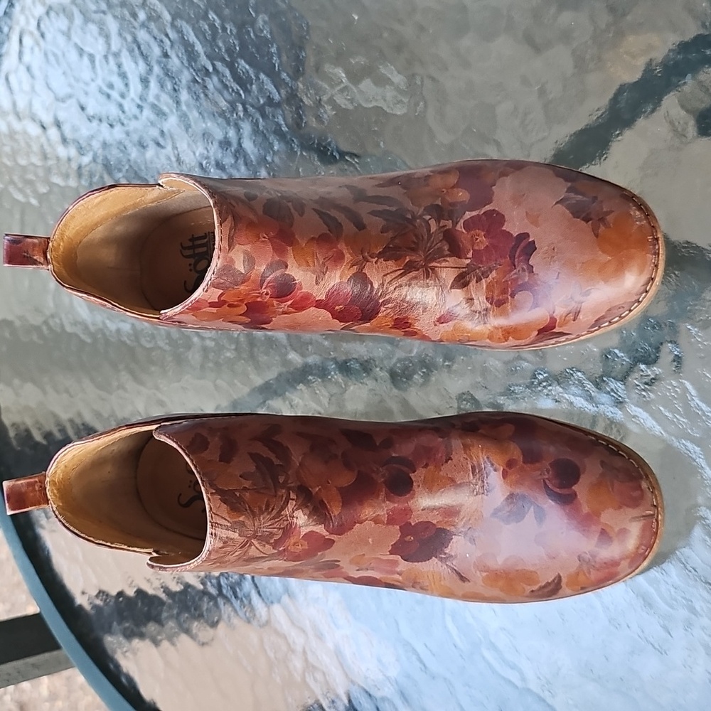 NWT SOFFT AISLEY BROWN FLORAL LEATHER BOOTS Sz 8.5 New - Picture 8 of 8